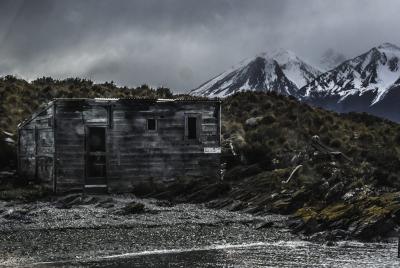 Ushuaia - vecchio capanno nel canale di Beagle