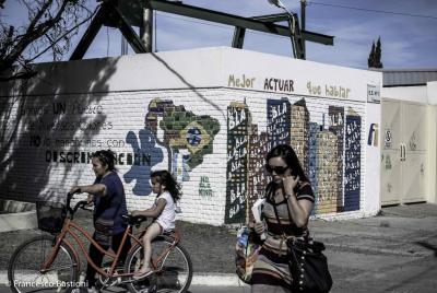 Trelew - mejor actuar que hablar.